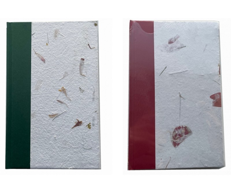 Notesbog Nature, ulinjeret, 13x21cm - Grøn eller rød